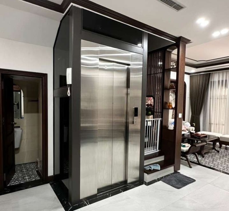 So sánh thang máy Mitsubishi và Fuji