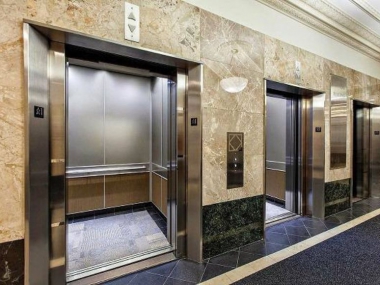 Thang máy tải hàng 500kg tích hợp thang máy gia đình